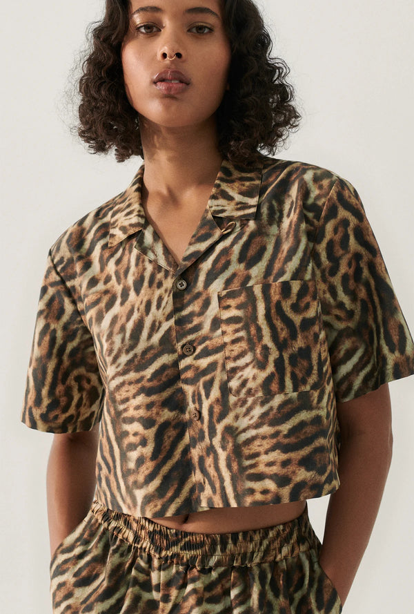 Silk Laundry - Cotton Silk Cropped Camp Shirt - Leopard