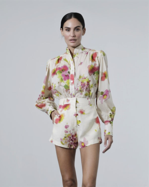 Karina Grimaldi - Reagan Print Shorts - White Tuscan Flowers
