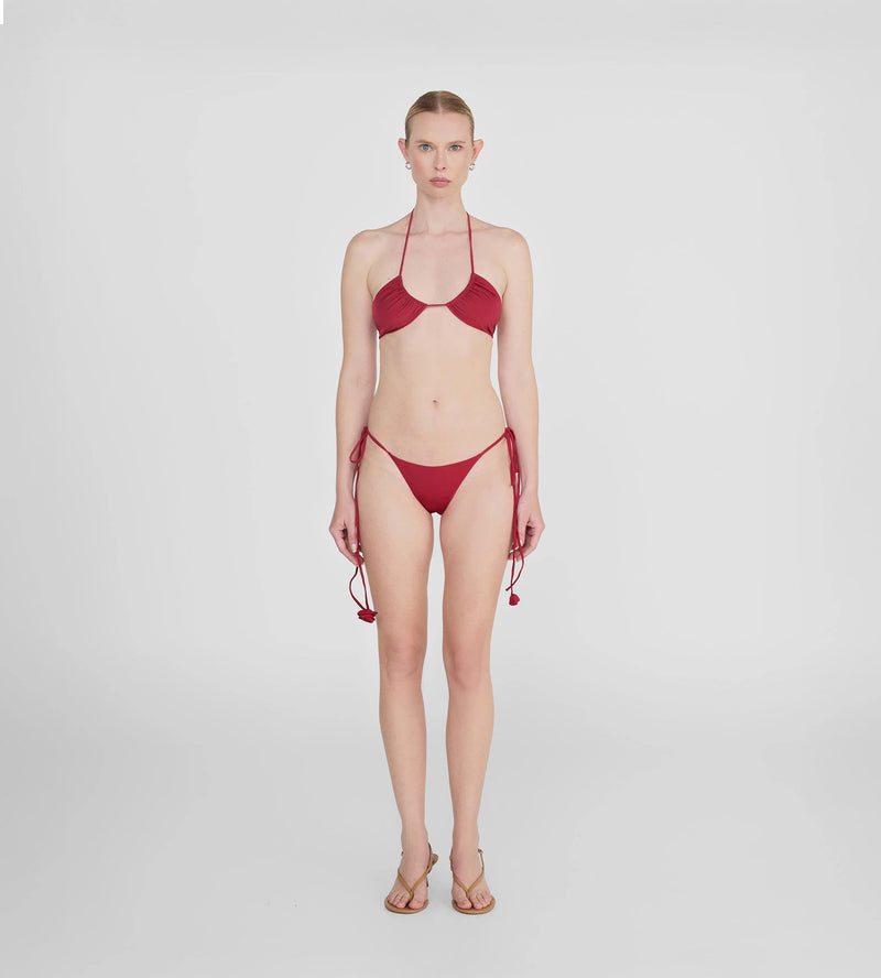 Maygel Coronel - Arazo Two-Piece - Carmesi