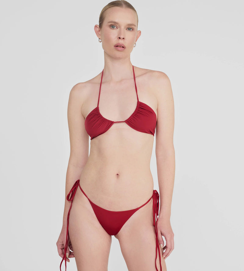 Maygel Coronel - Arazo Two-Piece - Carmesi
