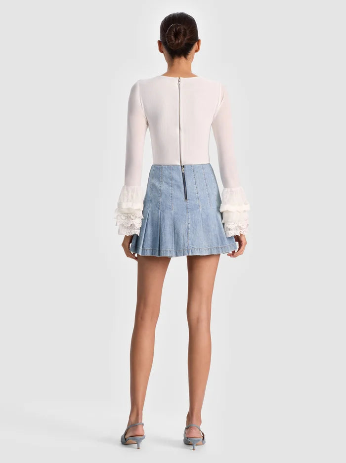 Alice + Olivia - Delaina Top With Ruffle Cuff - Off White