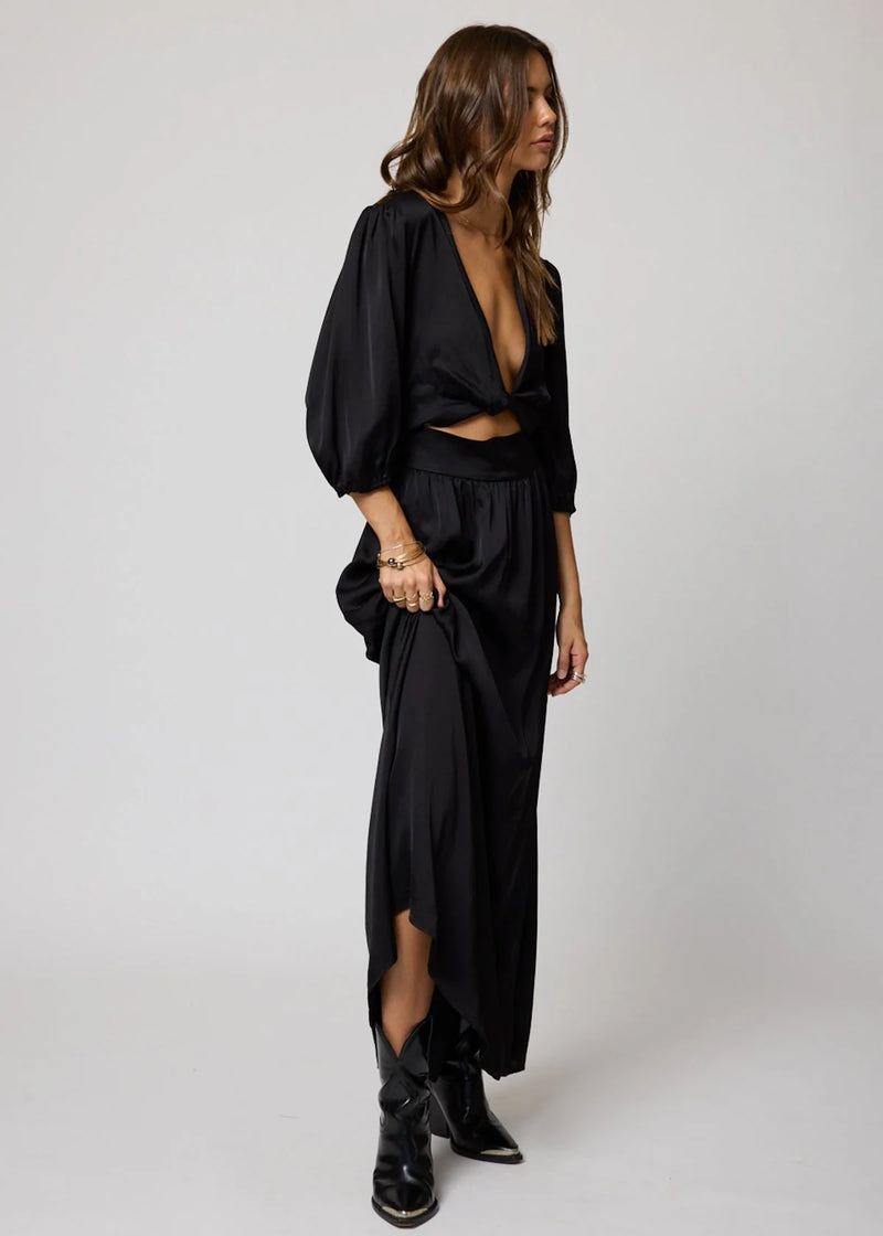 Stillwater - Silky Knot Front Dress - Black