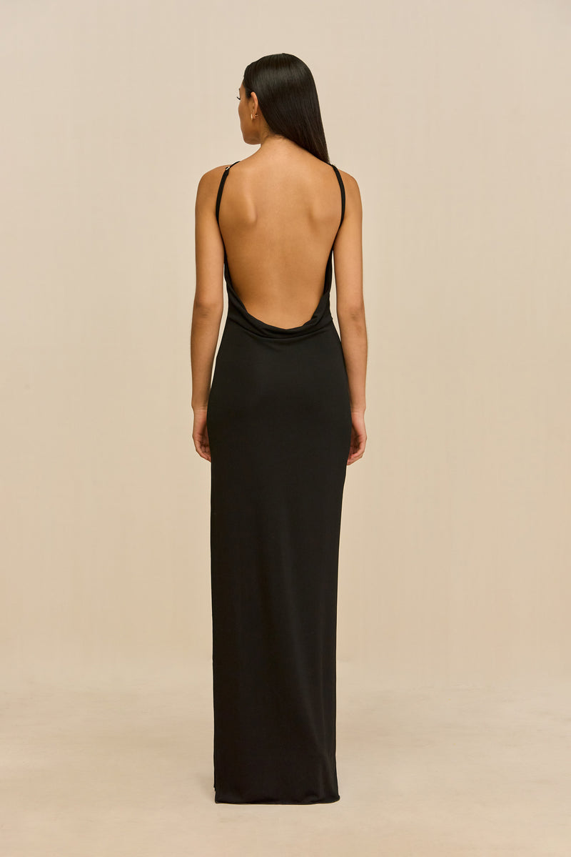 Vaela Gown in Black Black / M