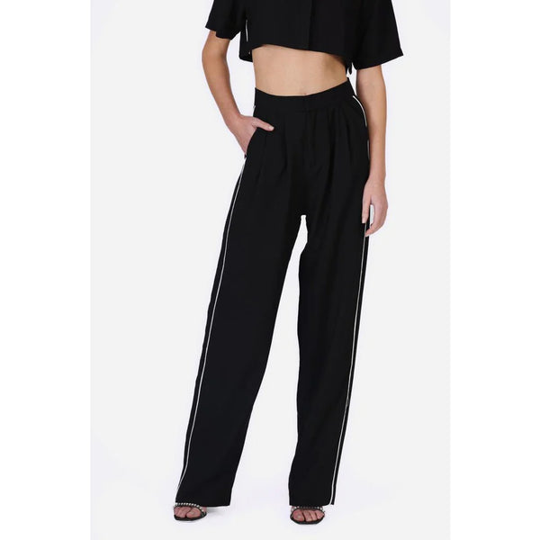 Nonchalant - Rosalie Pant - Black