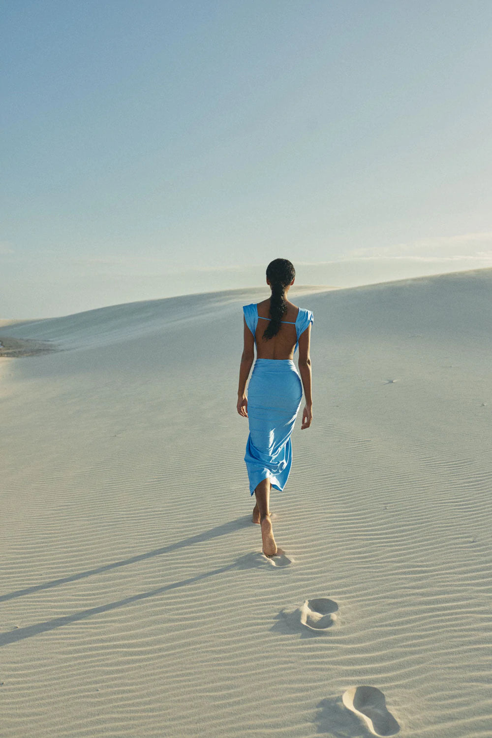 Baobab Open Back Mia Midi Dress in Sky M